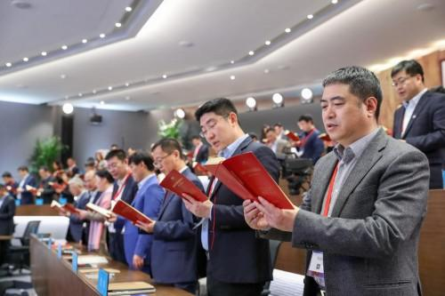 01-专题资料/Notion原始专题档案/揭露润泽园：伪国学，真传销/起底润泽园前身「致良知四合院」/虎嗅：致良知四合院被质疑精神控制学员：有人当众跪下忏悔/image 1.pngimage.png